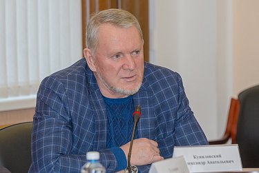 Молодежный парламент на экваторе
